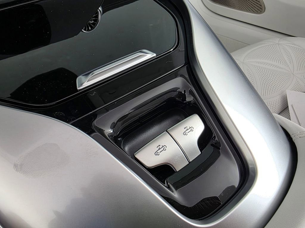 Certified 2026 Mercedes-Benz Maybach SL 680 image 20