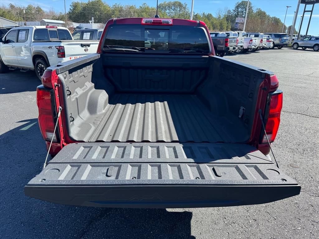 Used 2024 Chevrolet Colorado Z71 w/ Z71 Convenience Package 2 AWD/4WD image 10