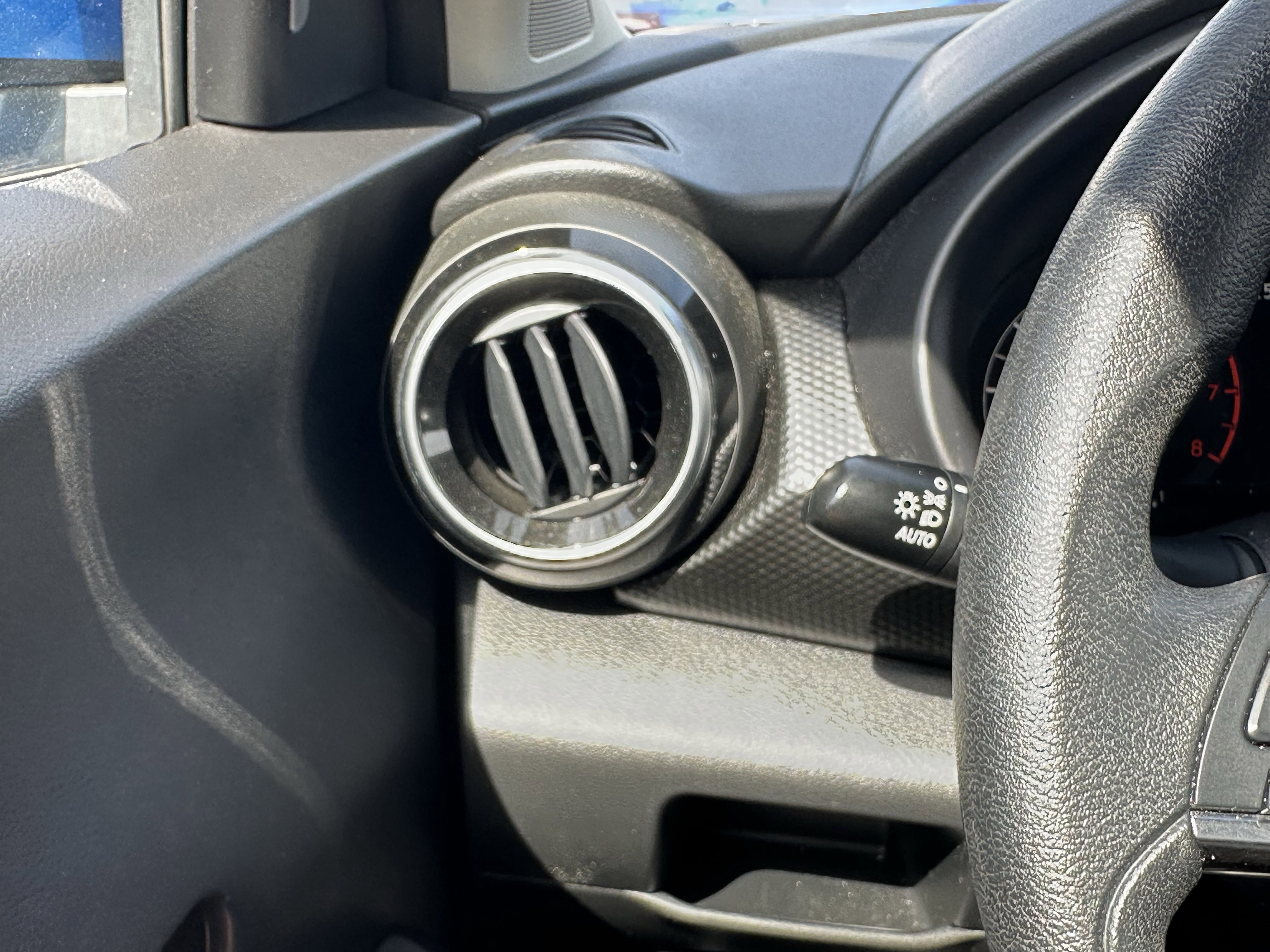 Certified 2024 Nissan Kicks SV image 28