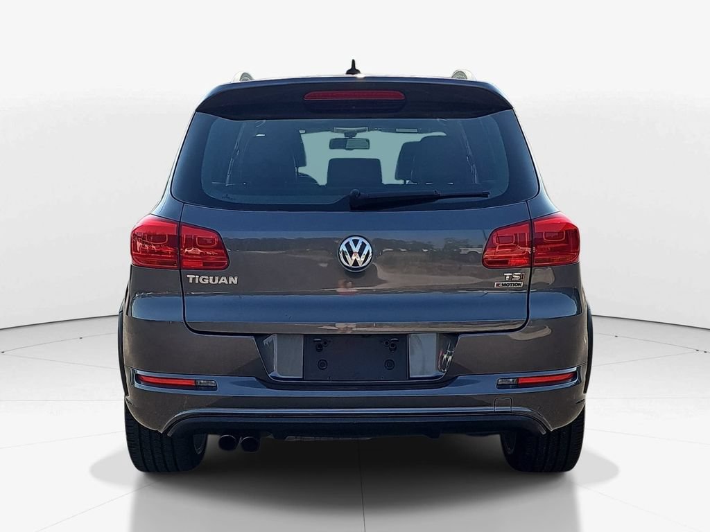 Used 2016 Volkswagen Tiguan R-Line AWD/4WD image 7
