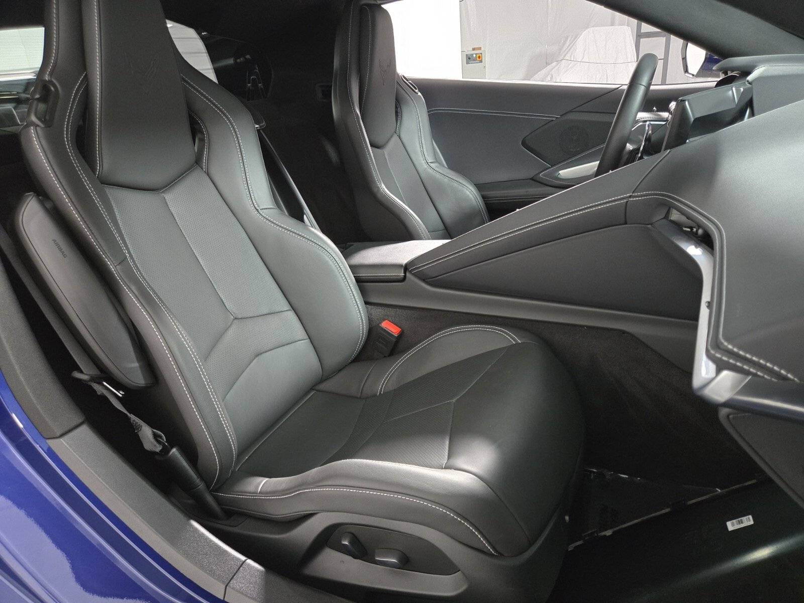 Used 2025 Chevrolet Corvette Stingray Coupe w/ Z51 Performance Package image 17