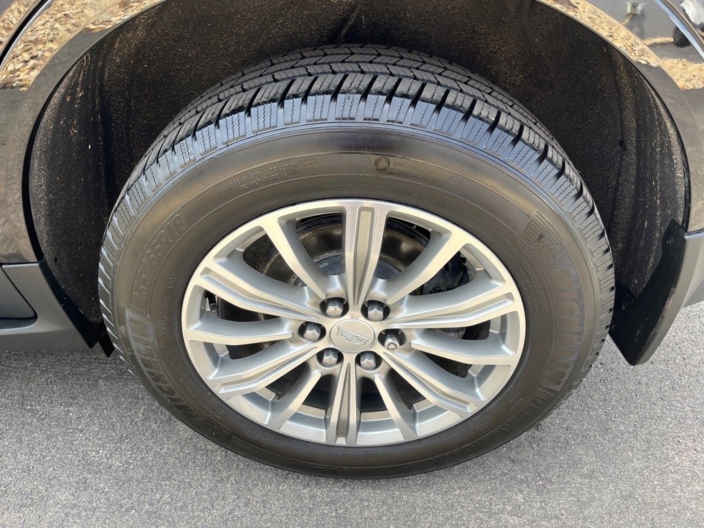 Used 2017 Cadillac XT5 Luxury w/ Driver Awareness Package image 11