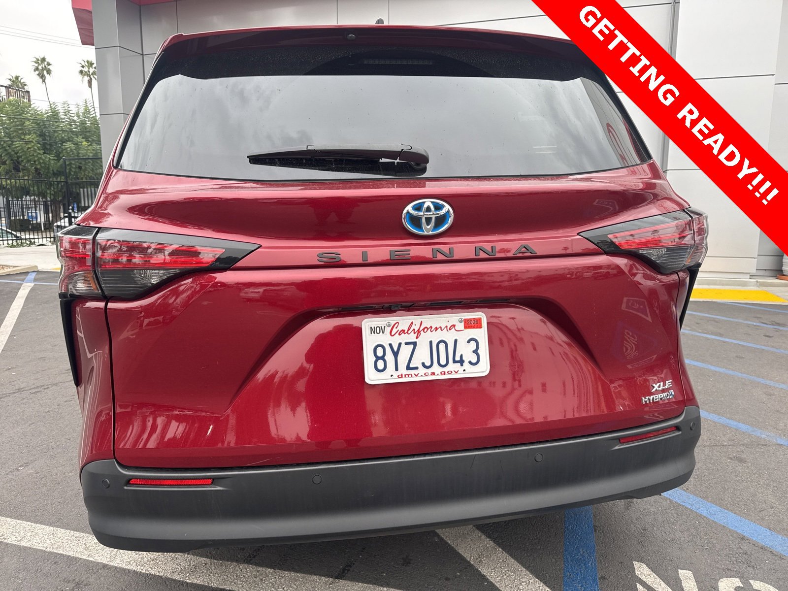 Used 2022 Toyota Sienna XLE image 5