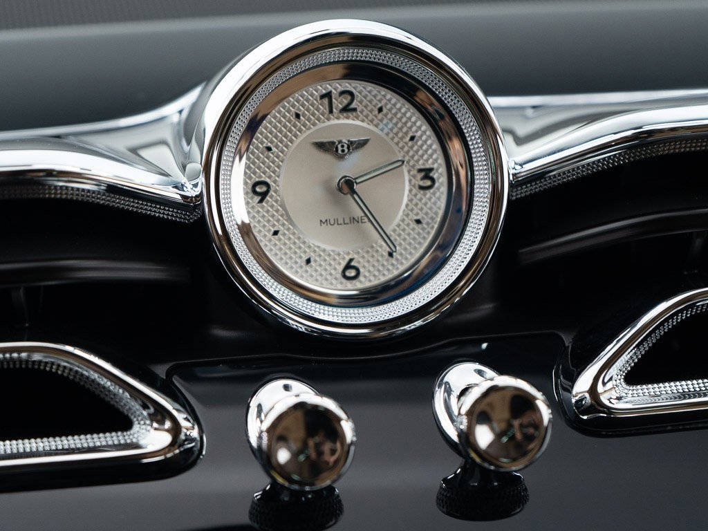 Certified 2025 Bentley Bentayga Extended Wheelbase image 41