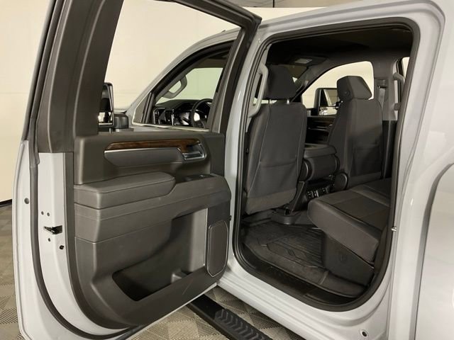 Used 2025 GMC Sierra 2500 SLE w/ SLE Value Package; image 29