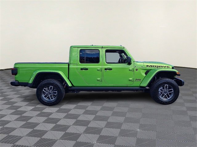New 2025 Jeep Gladiator Mojave image 5
