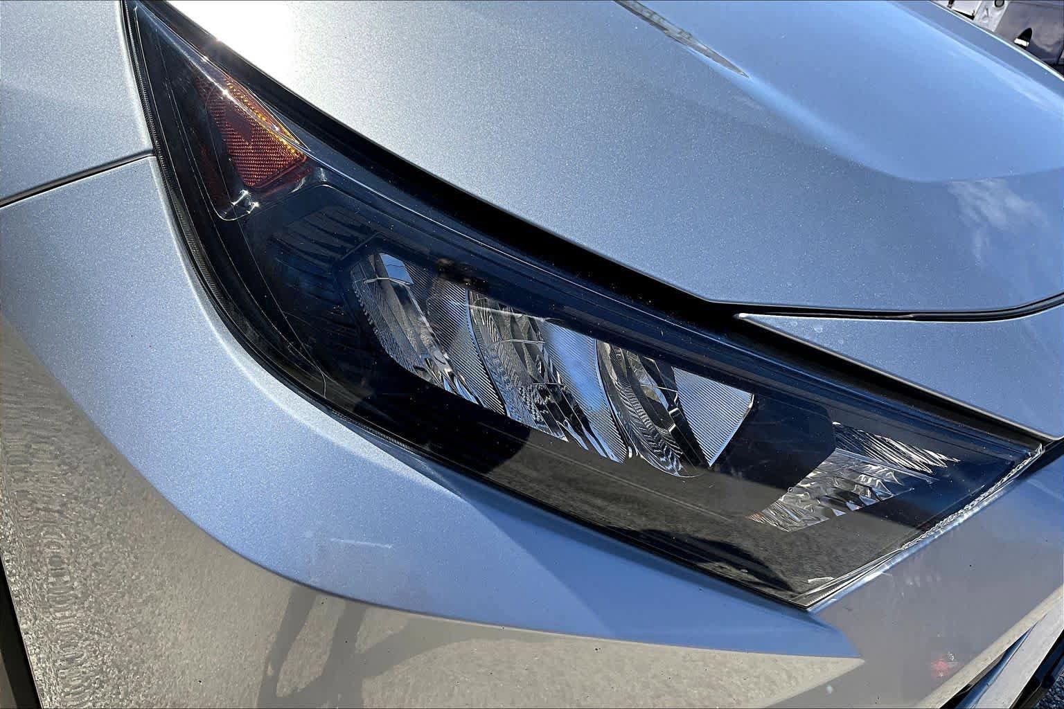 Used 2020 Toyota RAV4 LE w/ All Weather Liner Package AWD/4WD image 27