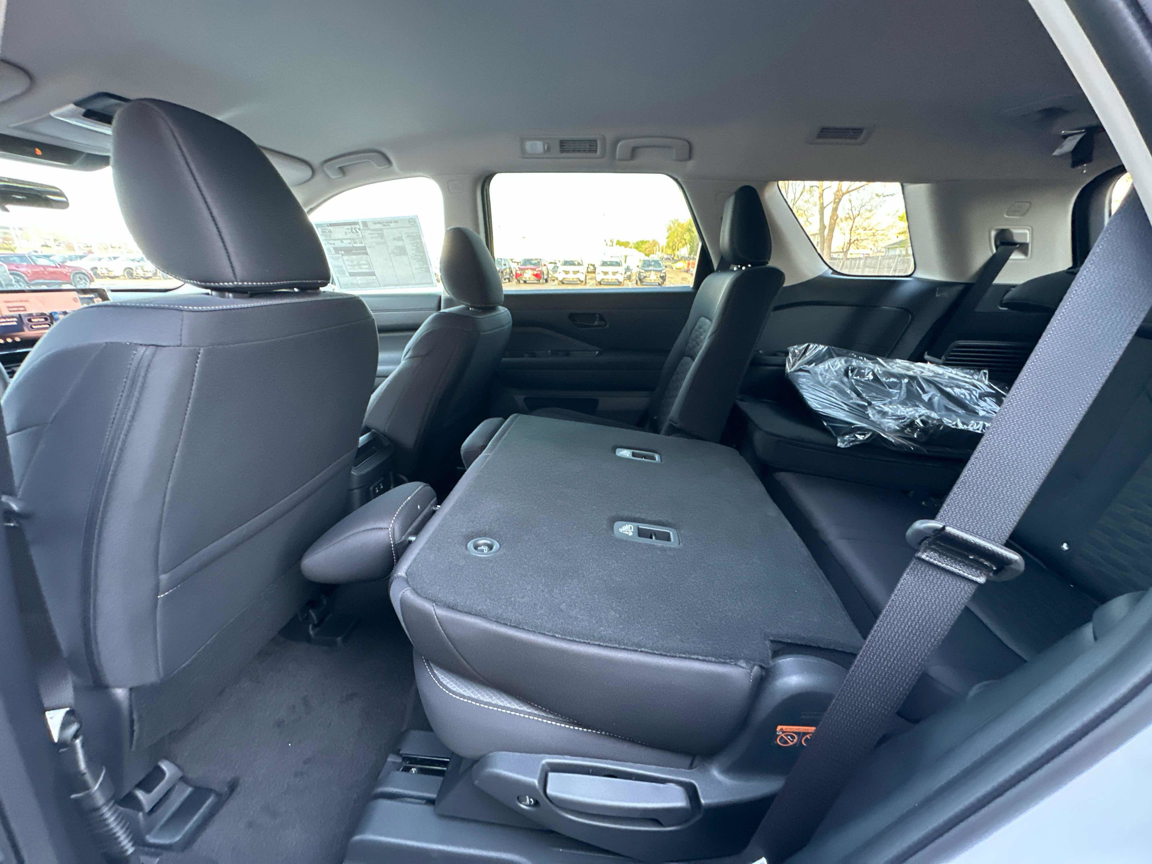 New 2026 Nissan Pathfinder SV AWD/4WD image 28