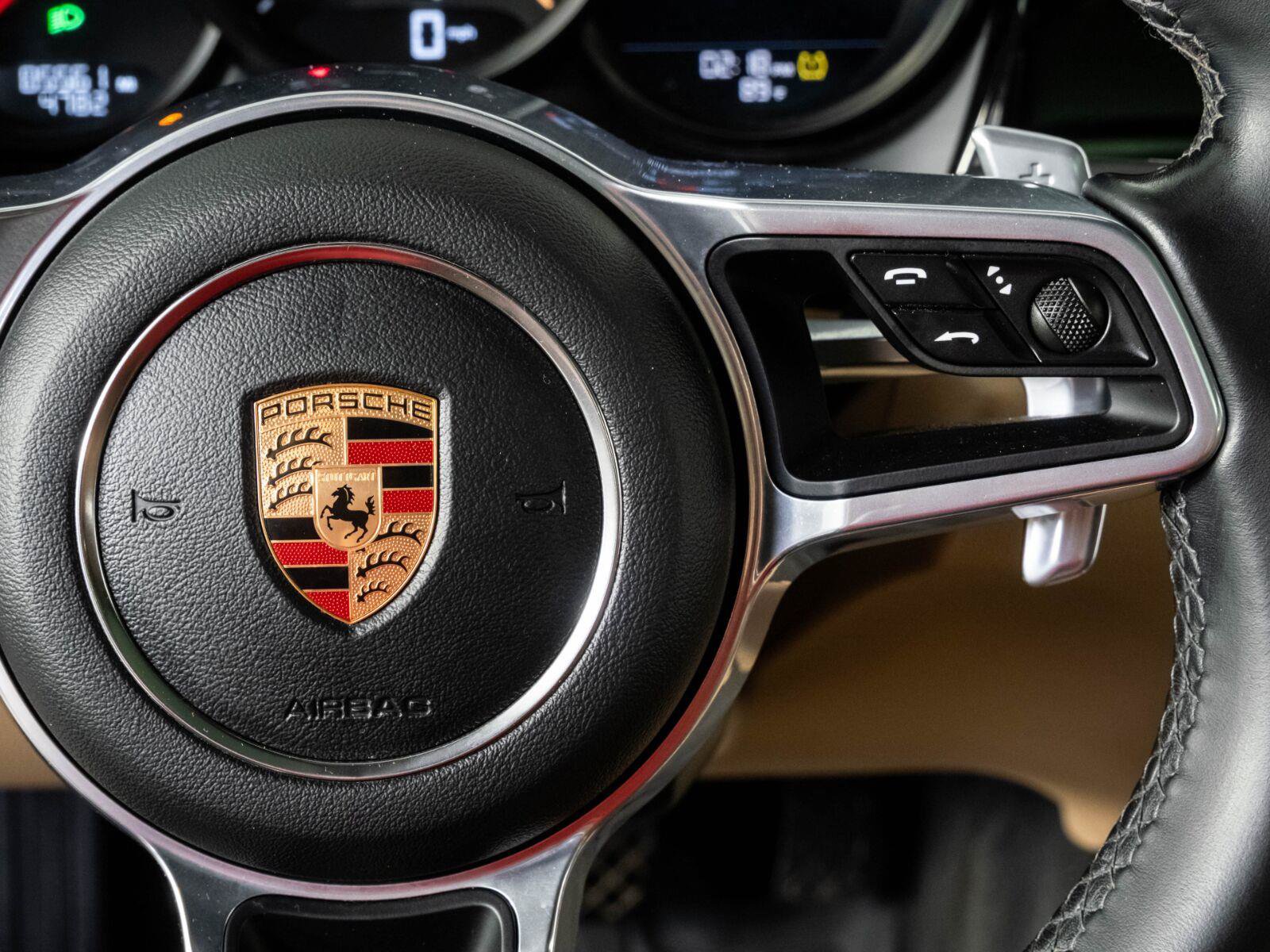 Used 2019 Porsche Macan AWD/4WD image 11