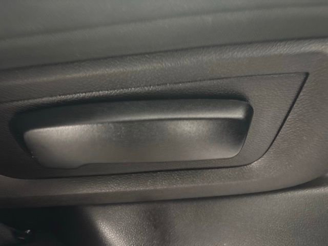 Used 2022 RAM 1500 Classic SLT image 17