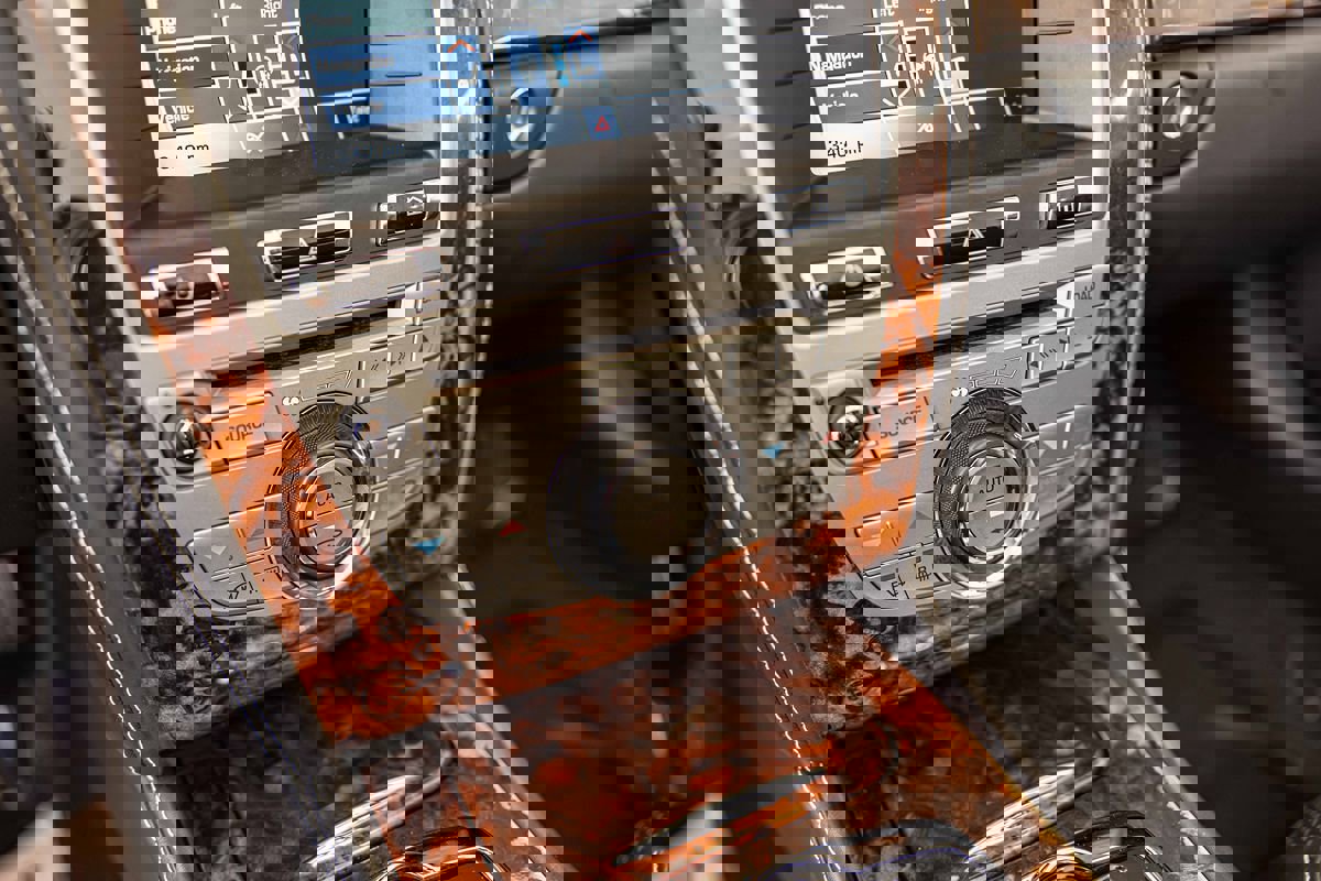 Used 2011 Jaguar XK Convertible image 27