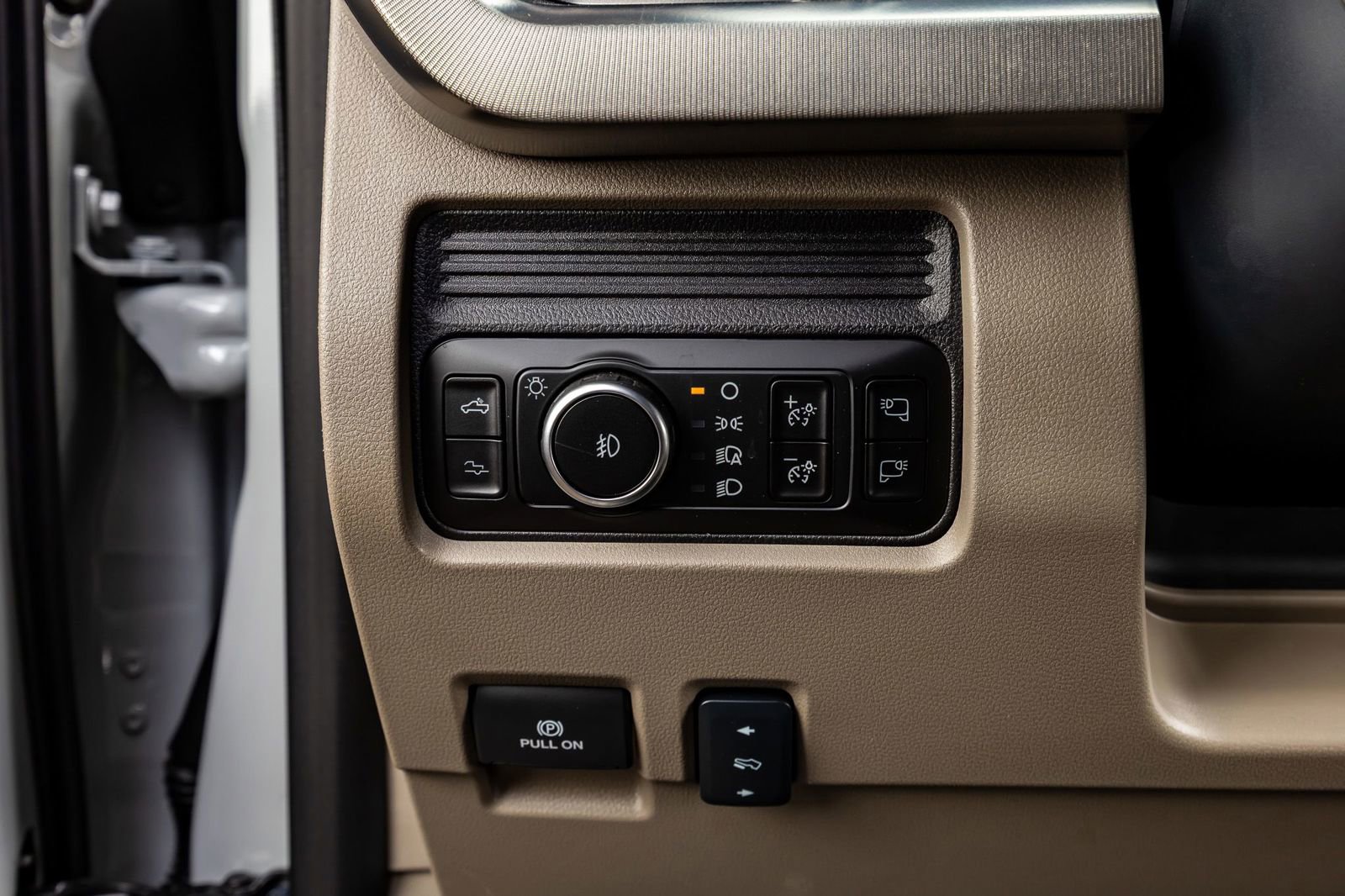 Used 2025 Ford F450 Platinum w/ Platinum Plus Package image 22