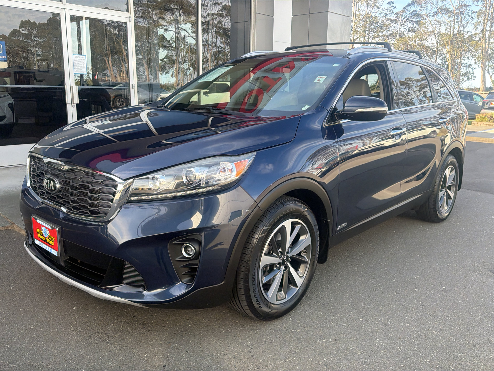 Used 2019 Kia Sorento EX AWD/4WD image 2