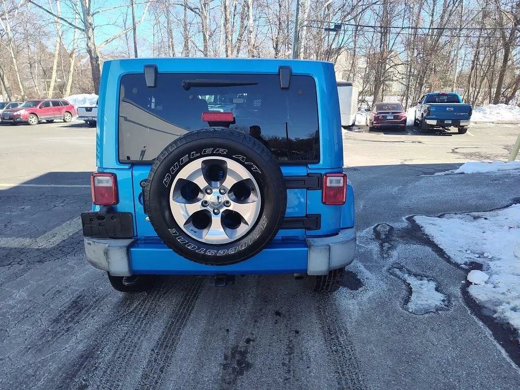 Used 2016 Jeep Wrangler Unlimited Sahara w/ Max Tow Package AWD/4WD image 7