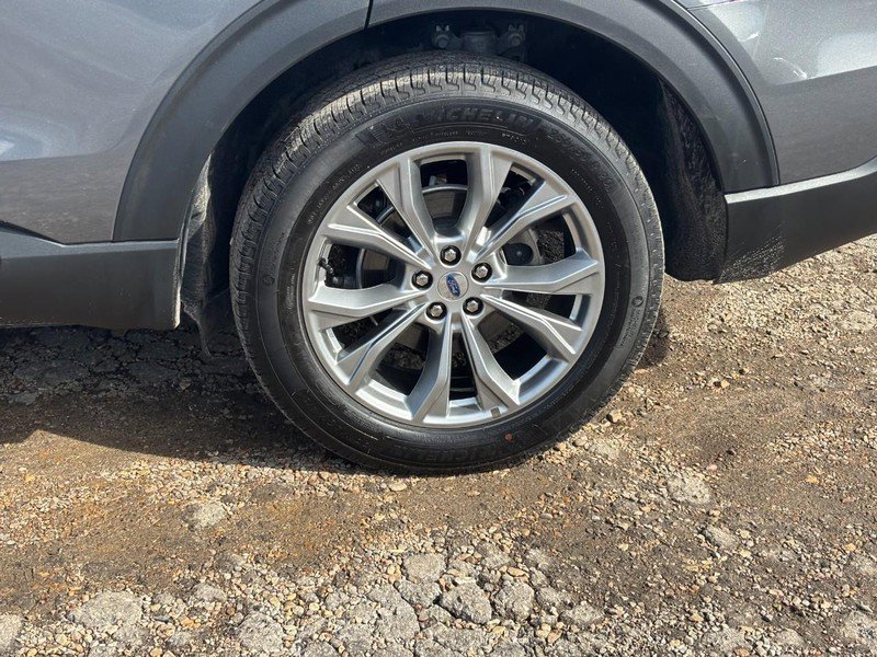 Used 2022 Ford Explorer XLT w/ Equipment Group 202A image 11