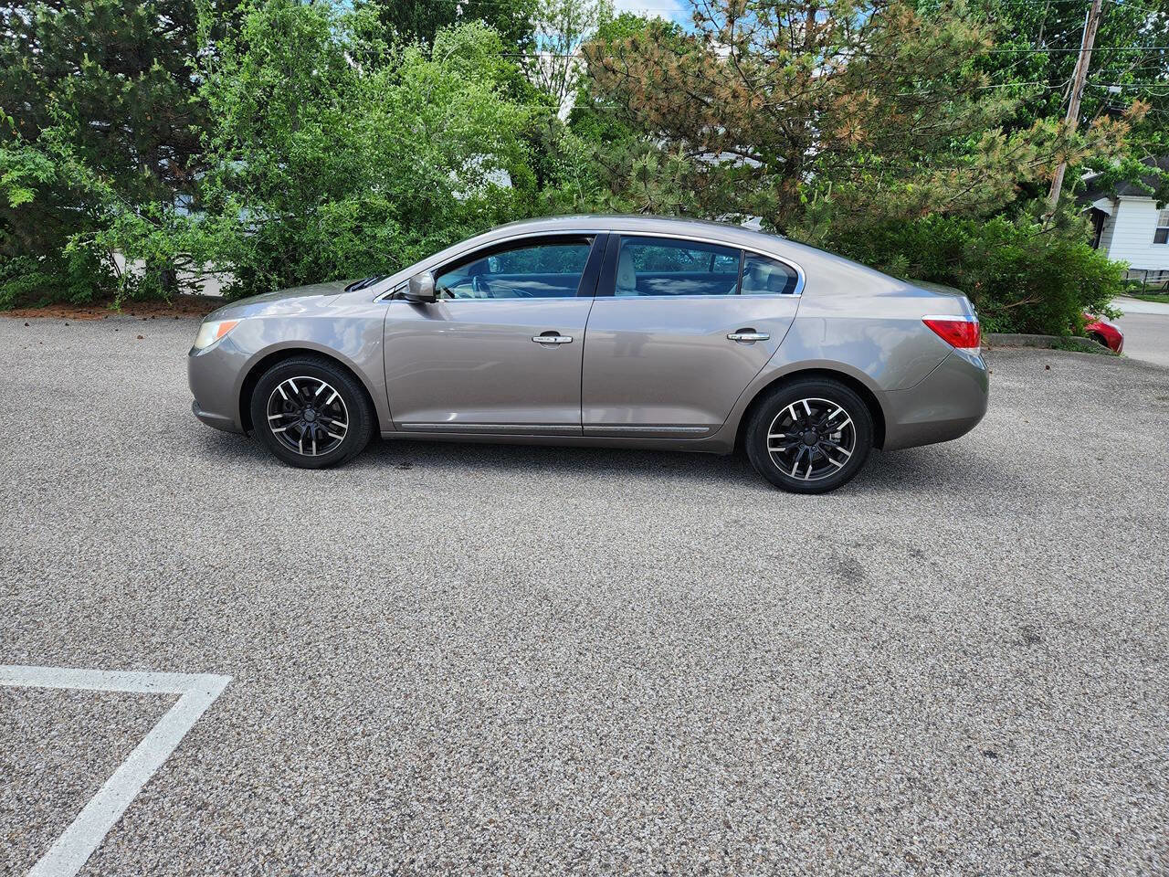 Used 2010 Buick LaCrosse CX FWD image 5