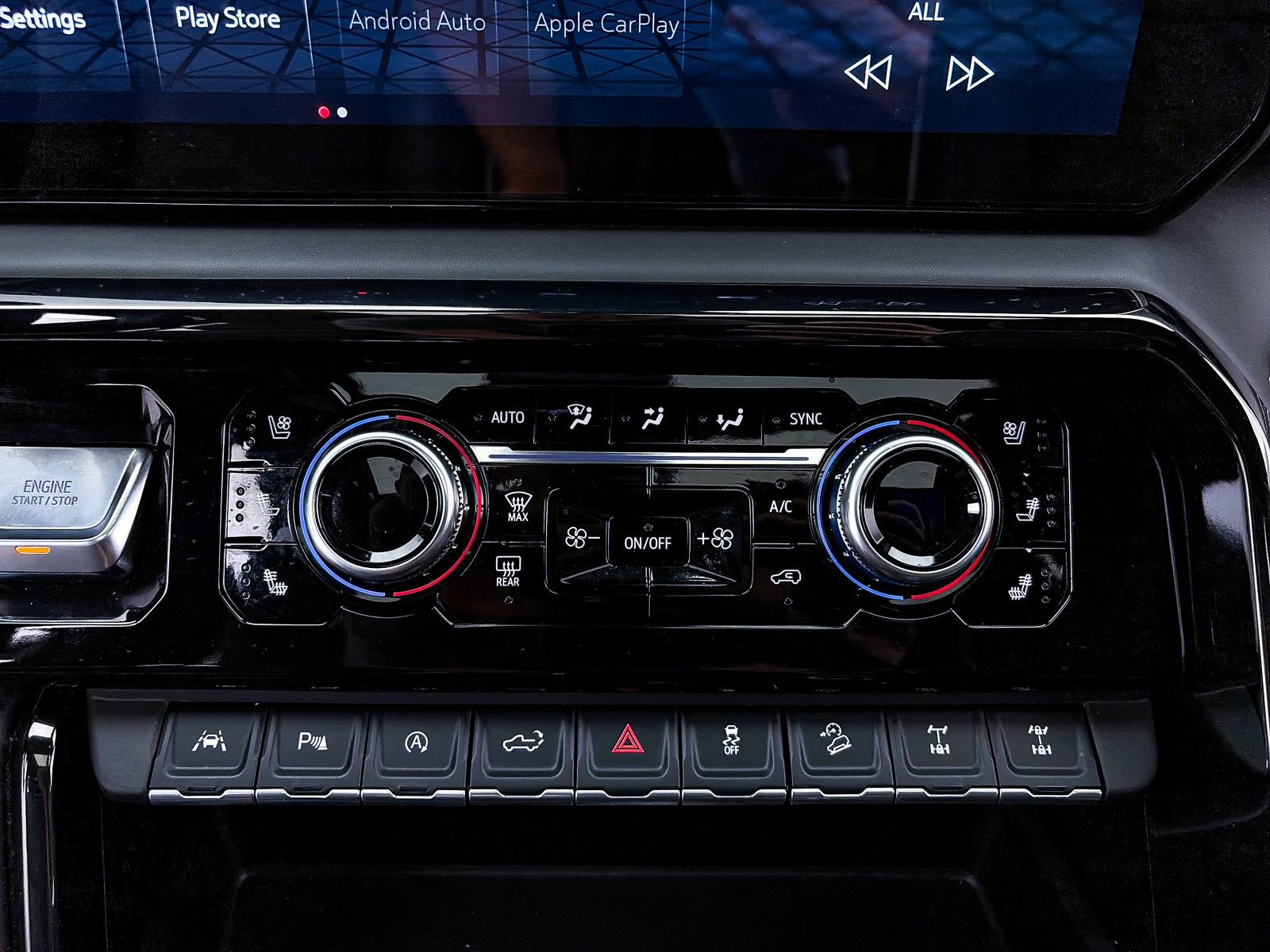 Used 2025 GMC Sierra 1500 AT4X image 27