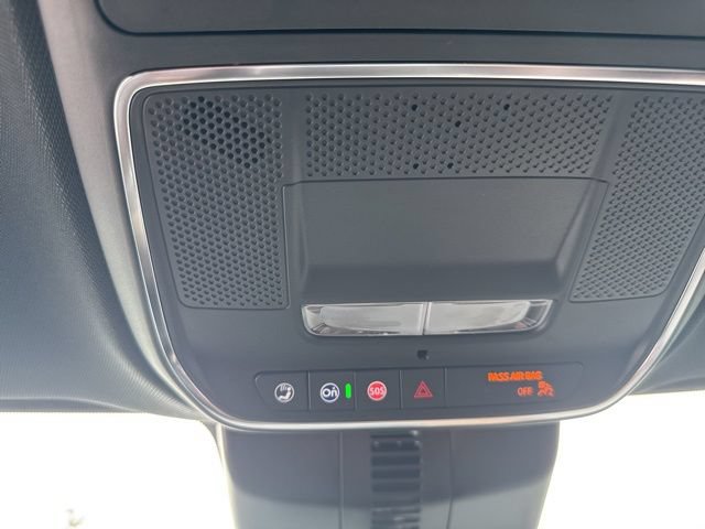New 2026 Chevrolet Traverse High Country w/ LPO, Floor Liner Package FWD image 22