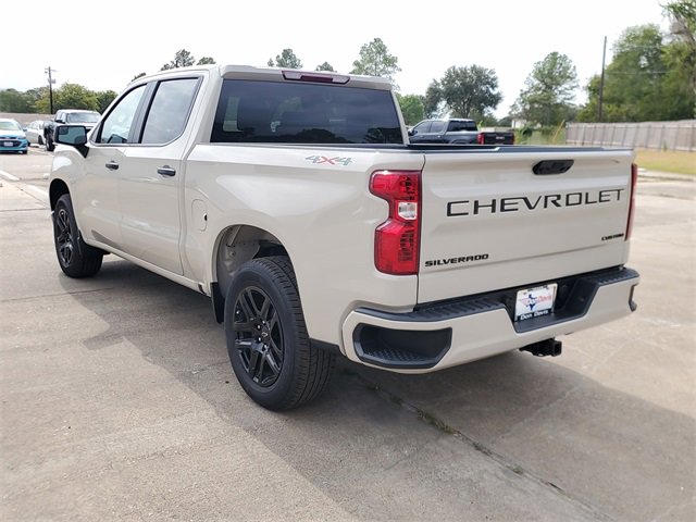 New 2026 Chevrolet Silverado 1500 Custom w/ LPO, Dark Essentials Package image 4