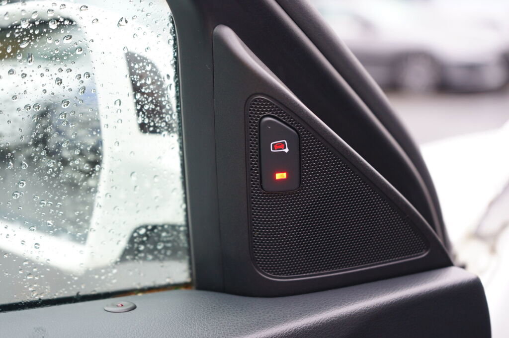 Used 2018 Audi Q3 2.0T Premium Plus w/ Premium Plus Package image 13