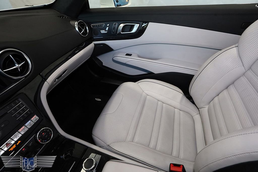 Used 2017 Mercedes-Benz SL 63 AMG image 22
