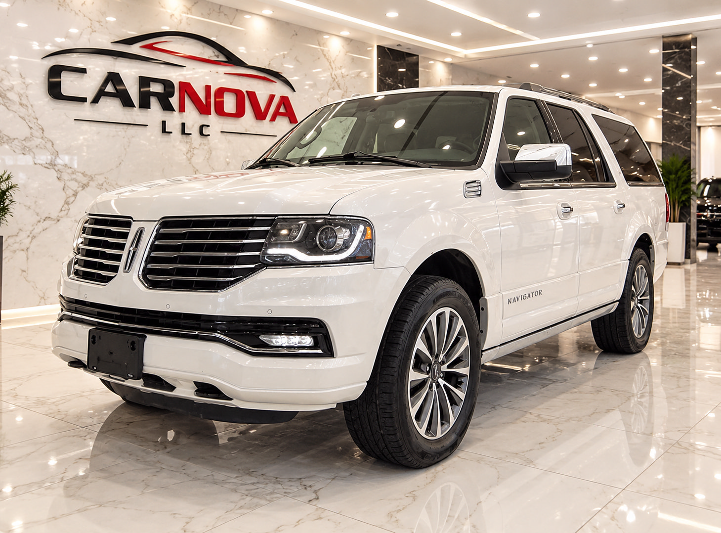 Used 2017 Lincoln Navigator L Select RWD image 2