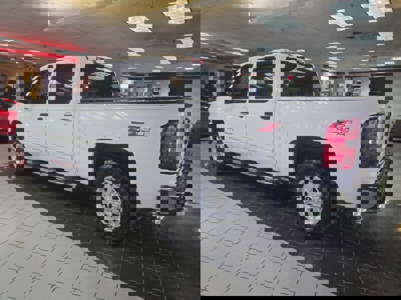 Used 2010 Chevrolet Silverado 1500 LT w/ Power Pack Plus image 7