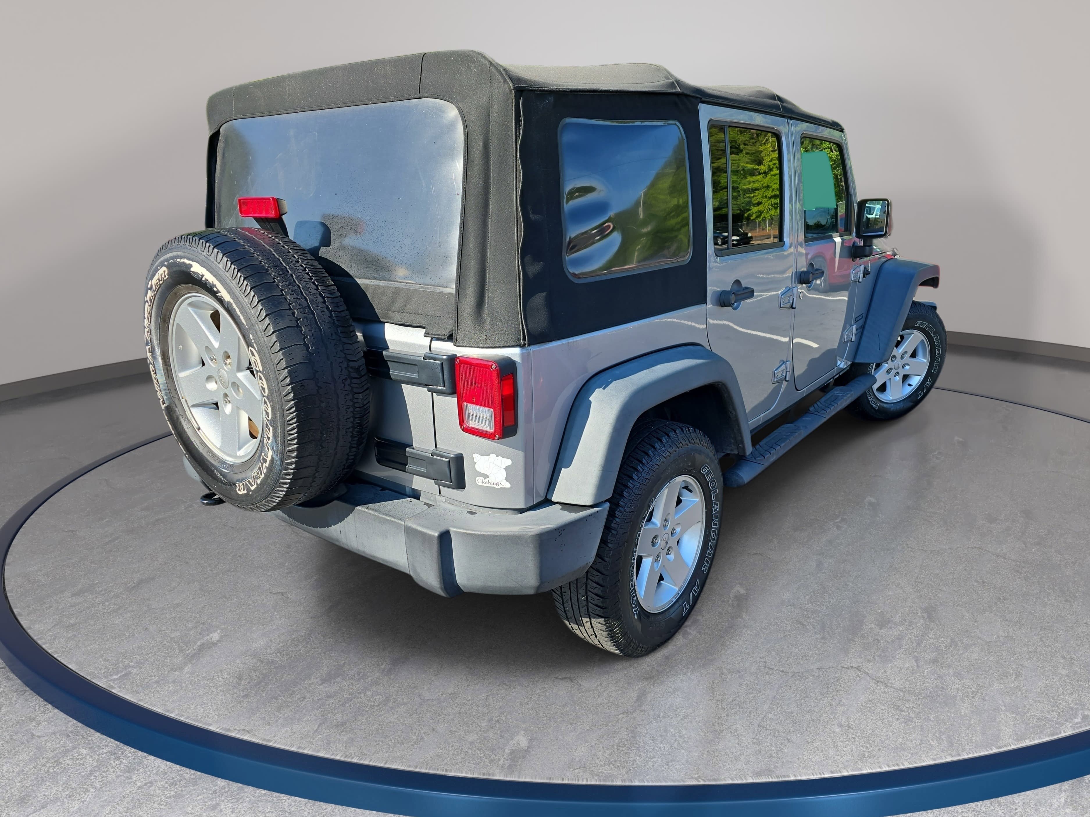 Used 2018 Jeep Wrangler Unlimited Sport S AWD/4WD image 5