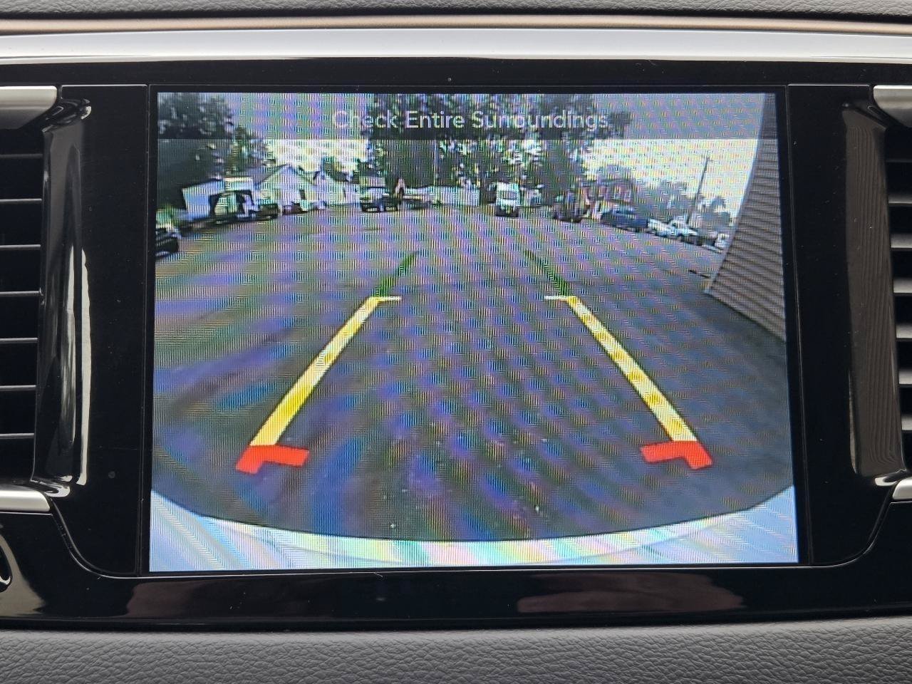 Used 2017 Chrysler Pacifica Touring-L Plus w/ Tire & Wheel Group FWD image 31