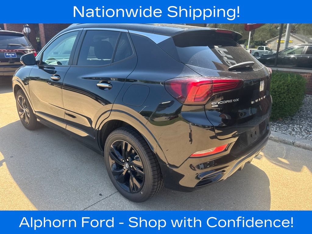 Used 2024 Buick Encore GX Sport Touring AWD/4WD image 5
