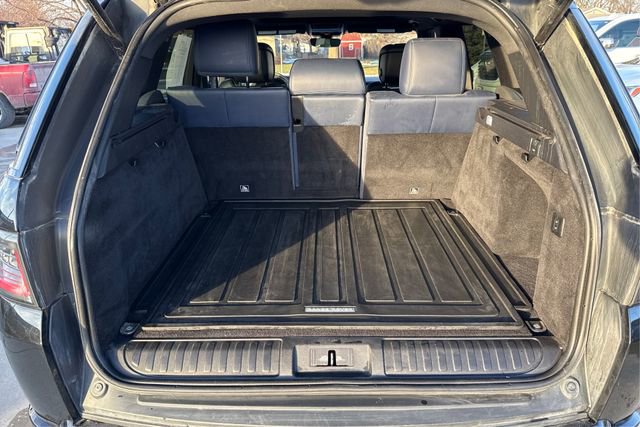 Used 2021 Land Rover Range Rover Sport HST image 12