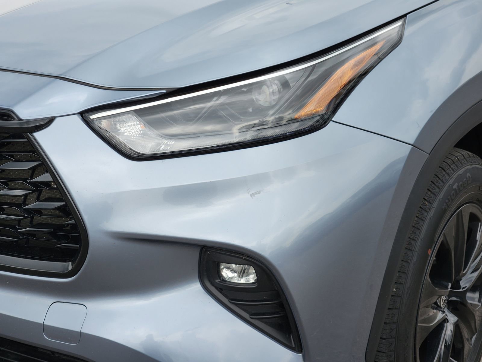 Used 2023 Toyota Highlander XLE FWD image 11