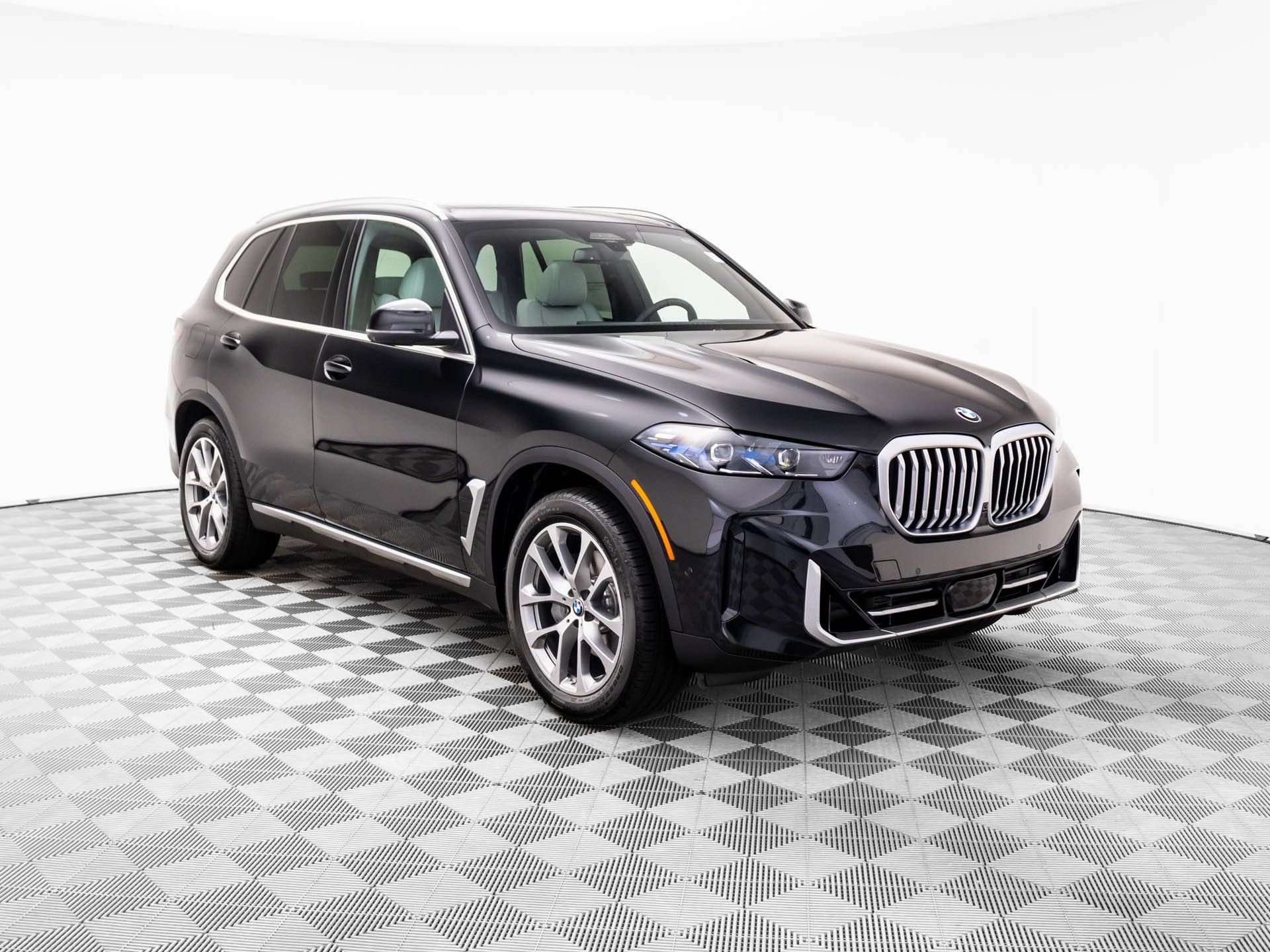 Used 2026 BMW X5 xDrive40i AWD/4WD image 8