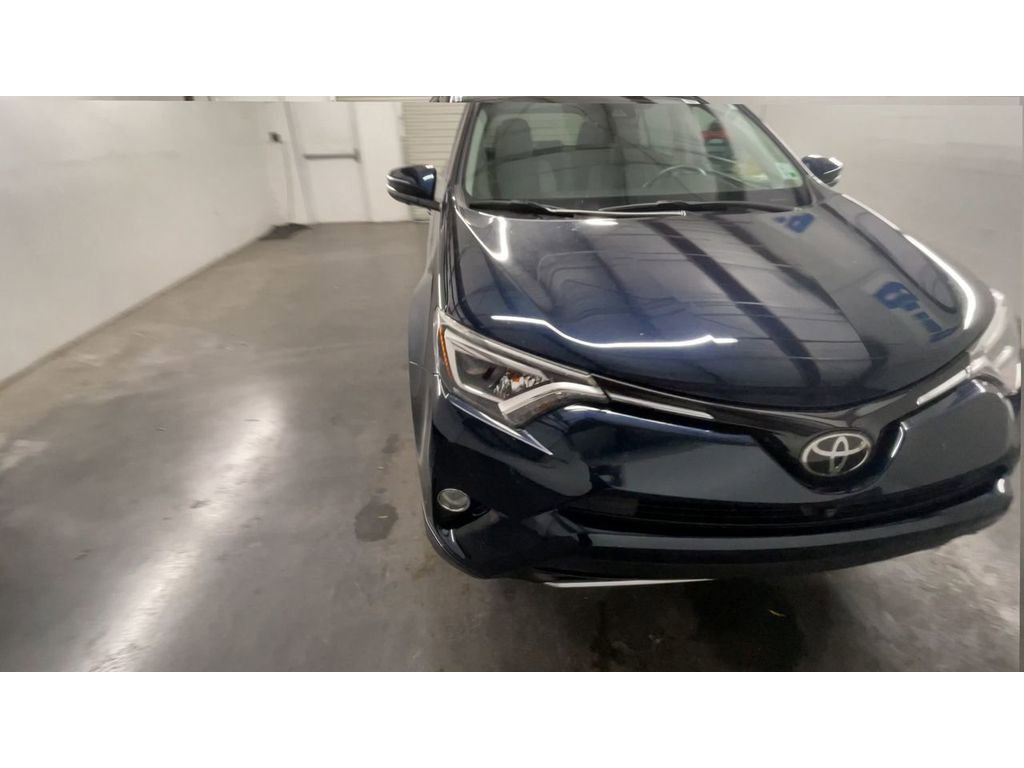 Used 2018 Toyota RAV4 Platinum image 3