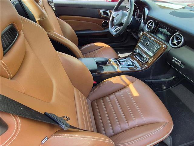 Used 2020 Mercedes-Benz SLC 300 image 15