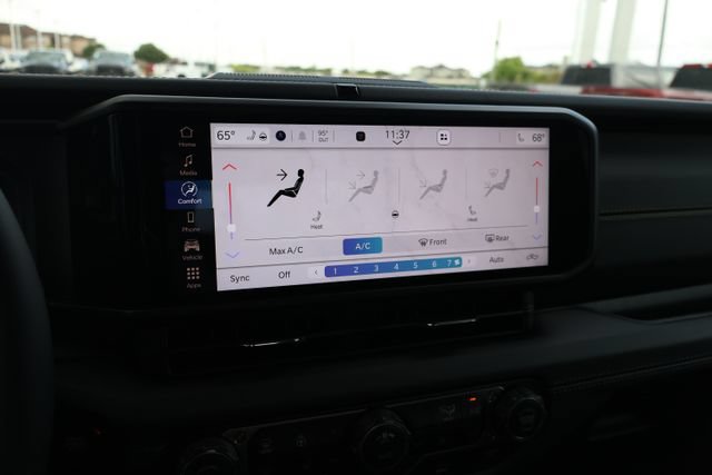 Used 2026 Jeep Gladiator Sport AWD/4WD image 11