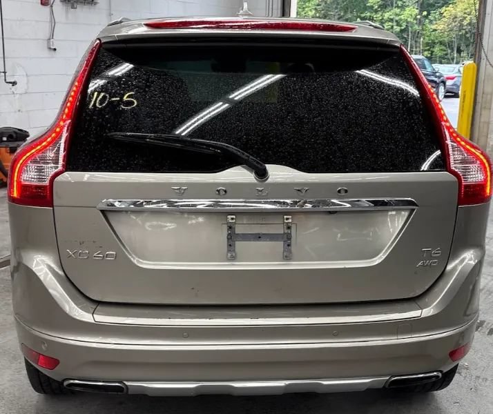 Used 2015 Volvo XC60 T6 AWD/4WD image 5