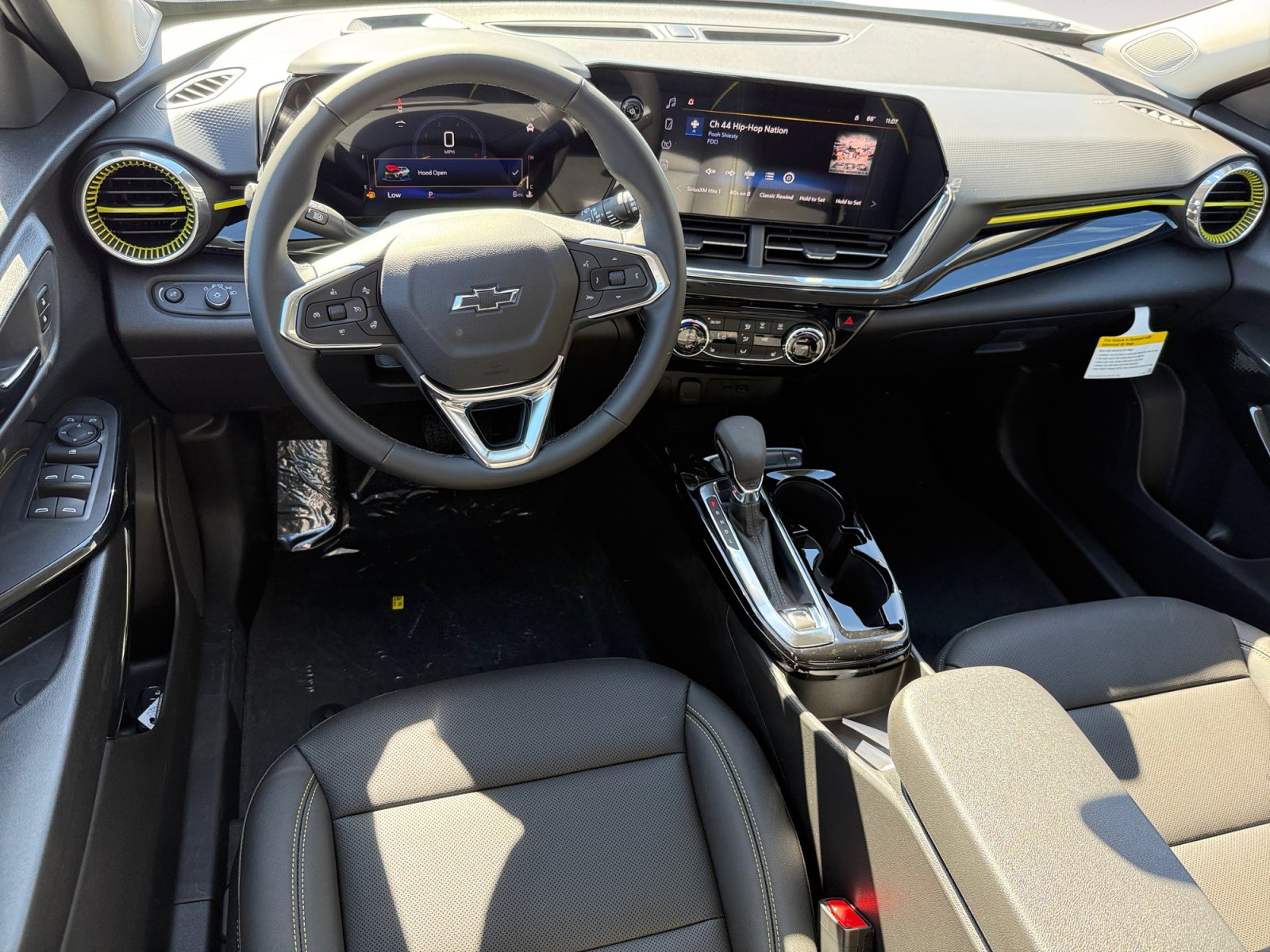 New 2026 Chevrolet Trax ACTIV w/ Driver Confidence Package FWD image 15