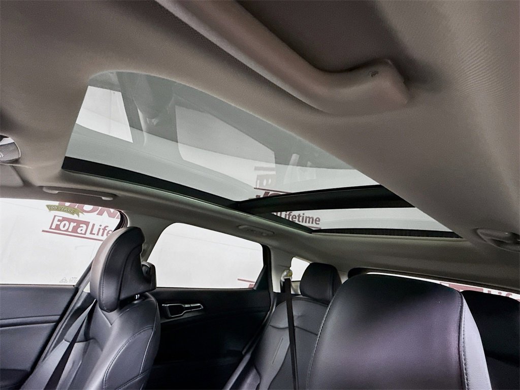 Certified 2023 Kia Sportage EX w/ EX Premium Package image 12
