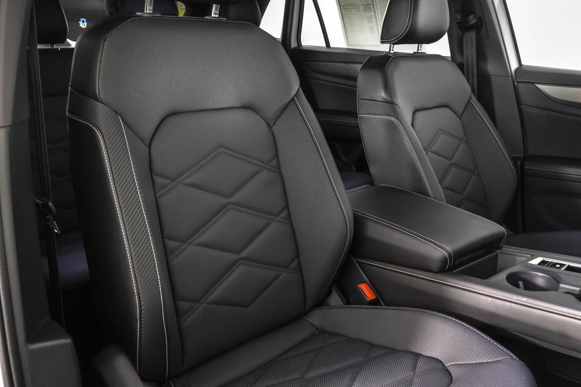 Used 2024 Volkswagen Atlas Cross Sport SE image 43