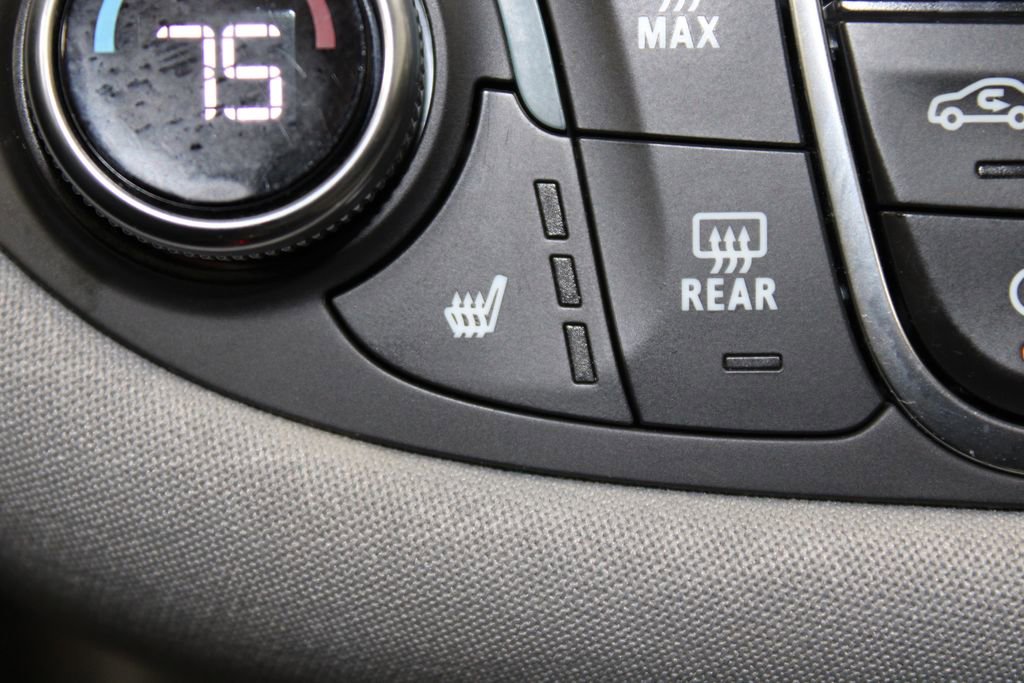 Used 2024 Chevrolet Malibu LT image 42