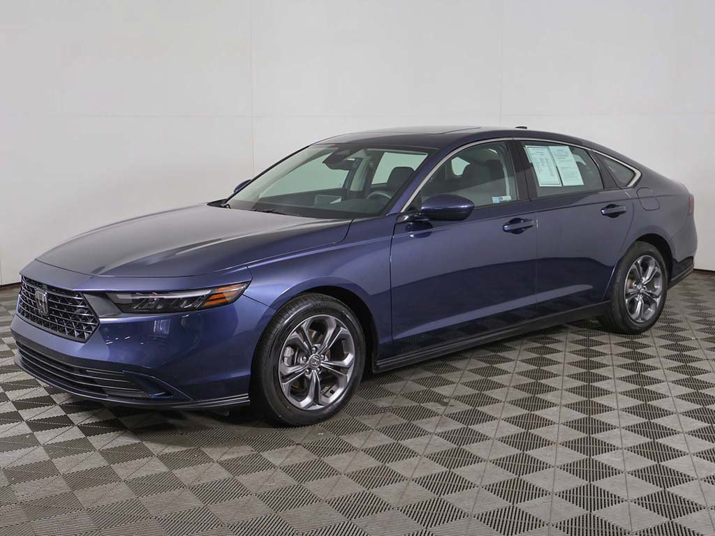 Used 2024 Honda Accord EX image 8