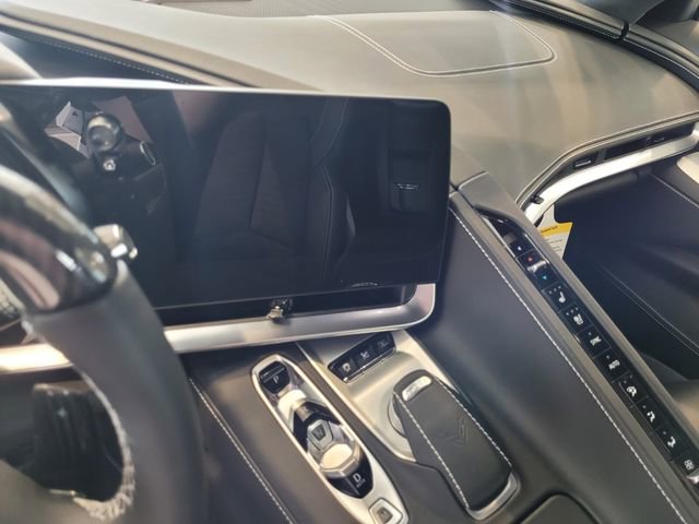New 2025 Chevrolet Corvette E-Ray image 17