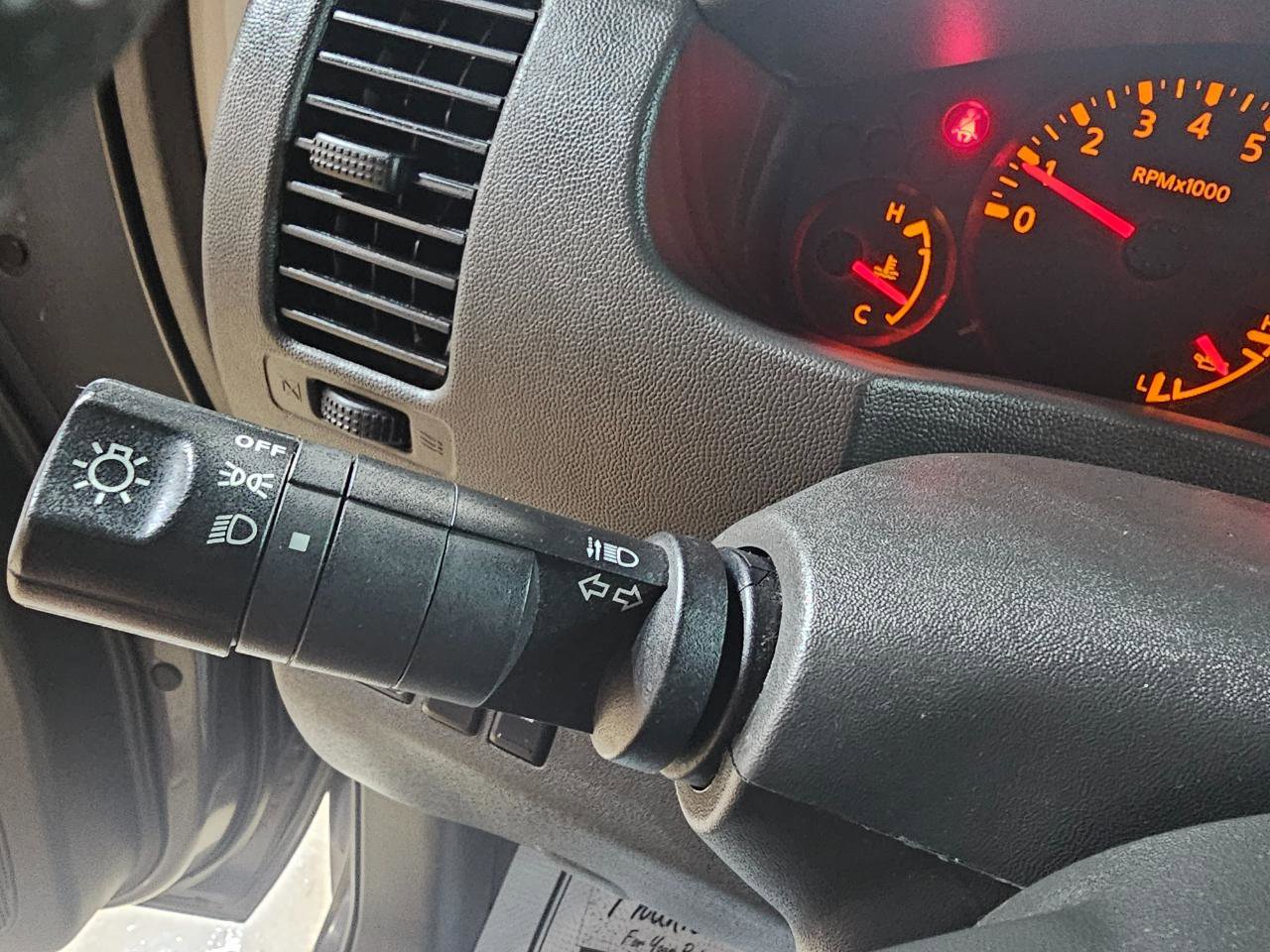 Used 2017 Nissan Frontier SV image 27