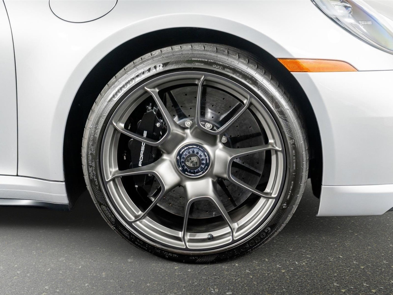 Used 2025 Porsche 911 Turbo AWD/4WD image 7