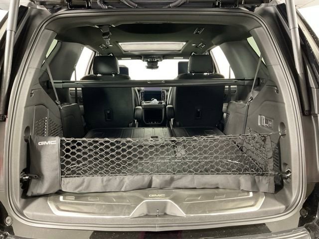 New 2026 GMC Yukon AT4 Ultimate w/ LPO, Floor Liner Package image 39