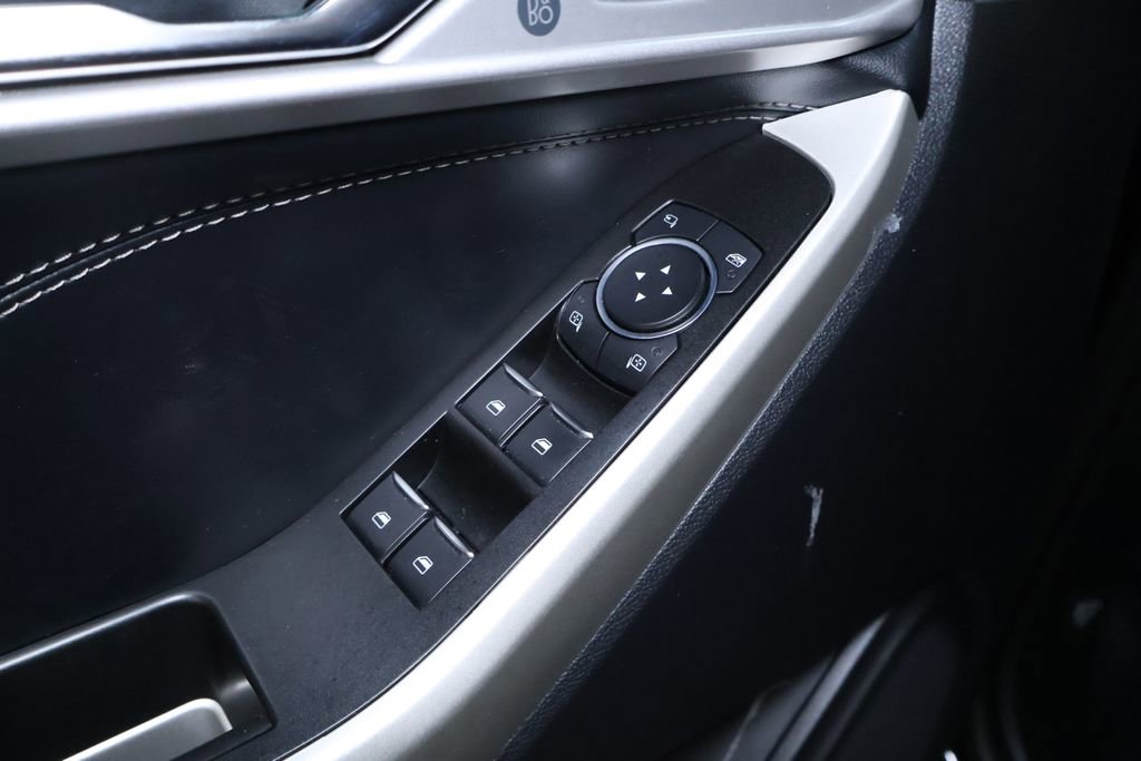 Used 2021 Ford Explorer Limited image 15