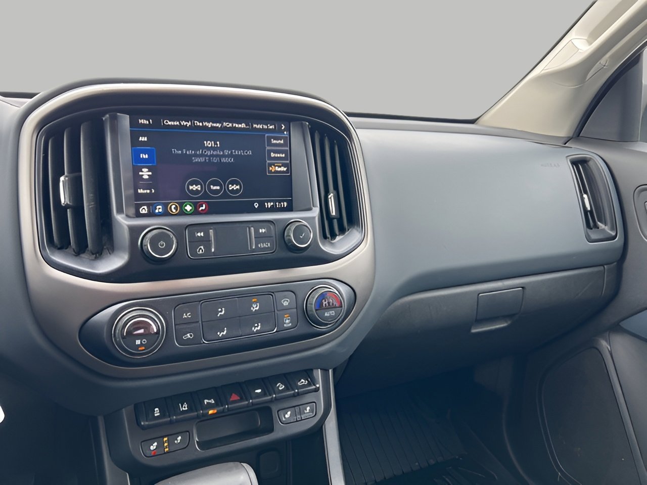 Used 2021 Chevrolet Colorado Z71 w/ Safety Package image 10