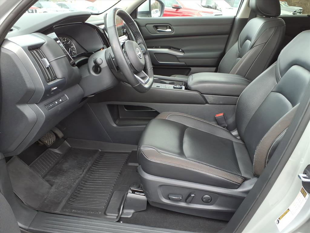 Certified 2023 Nissan Pathfinder SL w/ SL Premium Package image 8