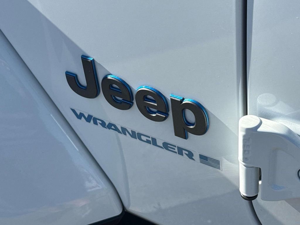 Used 2024 Jeep Wrangler Unlimited image 7